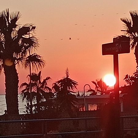 Playa Beach Malaga 3Habts Dobles, Cocina Familiar, Apartamento Completo La Cala Del Moral エクステリア 写真